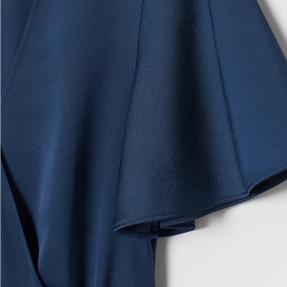 NWT H&M Satin Wrap Flowy Short Sleeve Summer Midi Dress in Dark Blue, size 8 - Picture 14 of 14